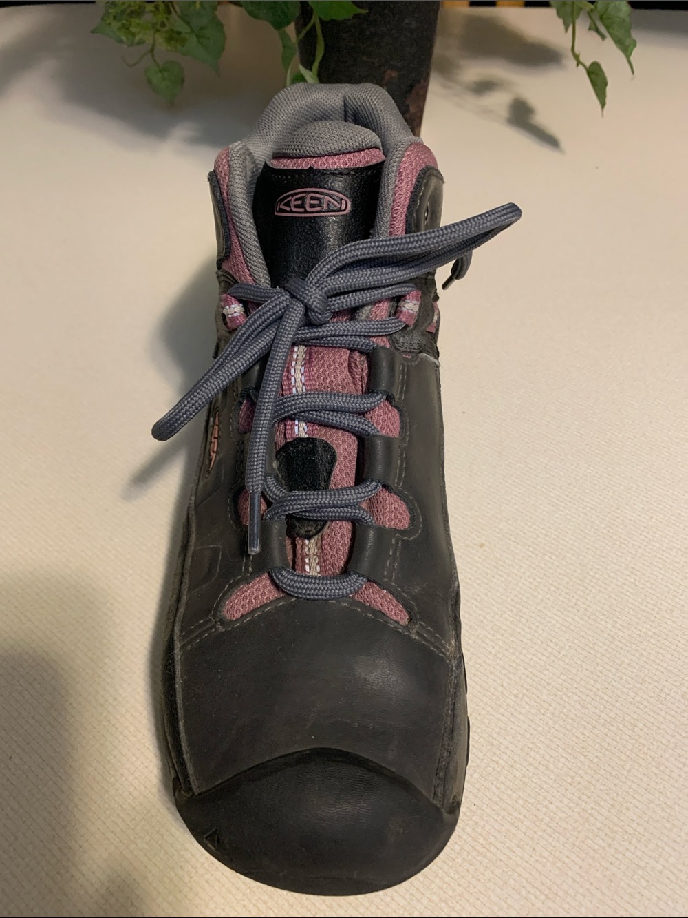 KEEN Women's Black and Pink Trail Sneakers - Picture 2 of 9